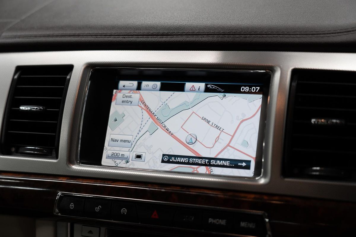2013 Jaguar XF Premium Luxury X250