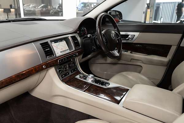 2013 Jaguar XF Premium Luxury X250