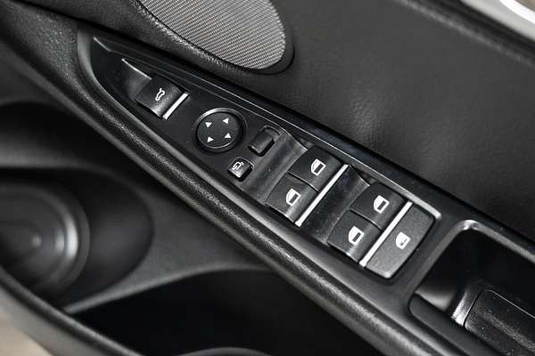 2015 BMW X6 xDrive30d F16
