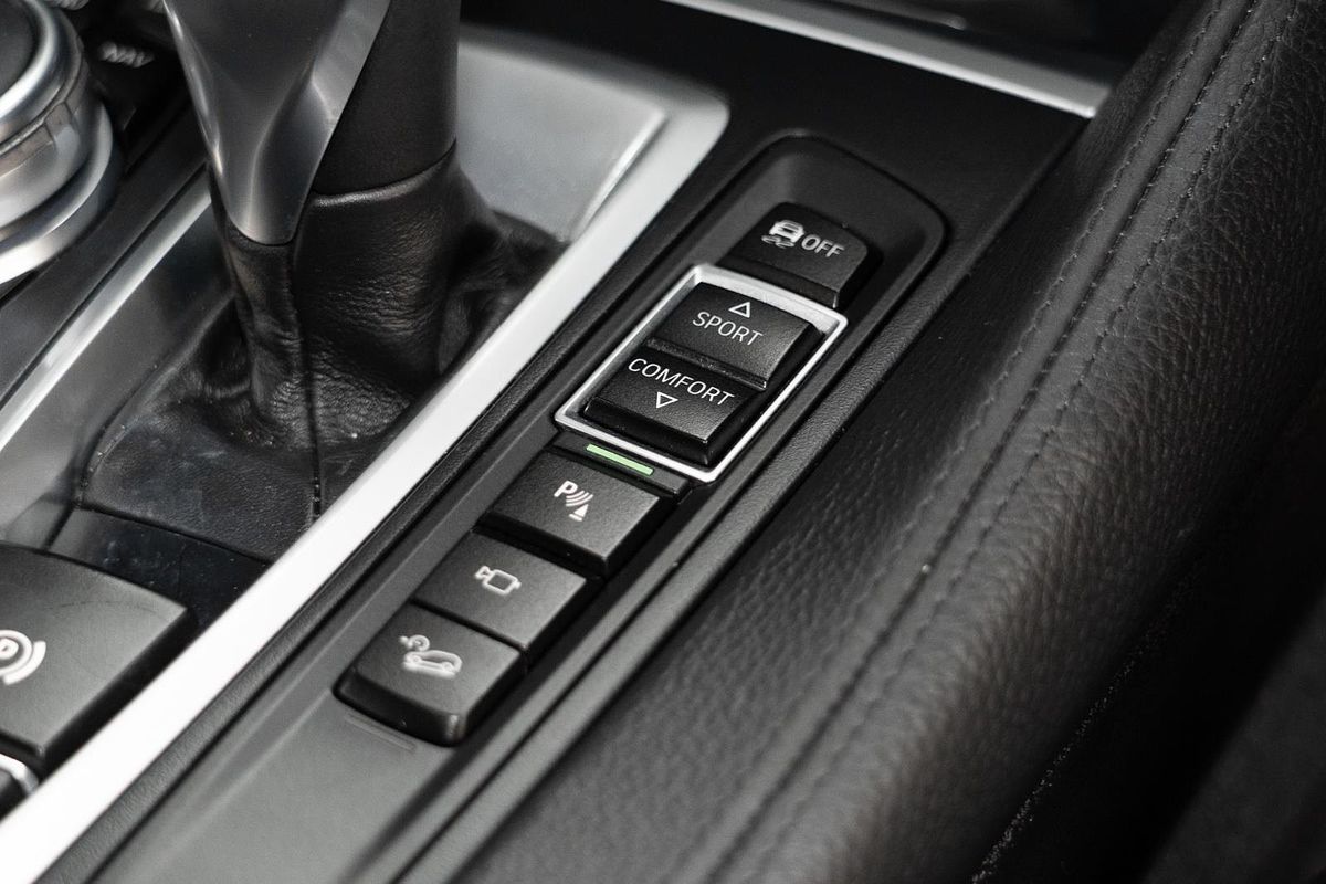 2015 BMW X6 xDrive30d F16