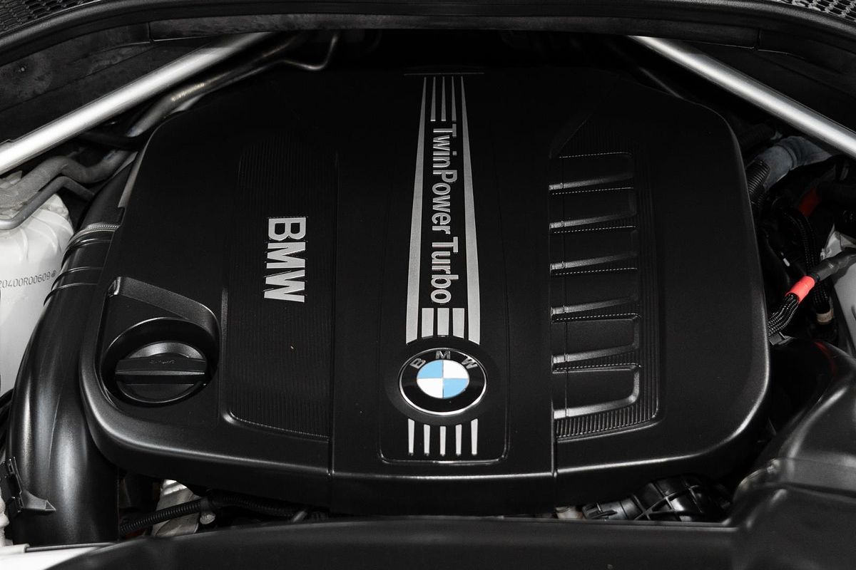 2015 BMW X6 xDrive30d F16