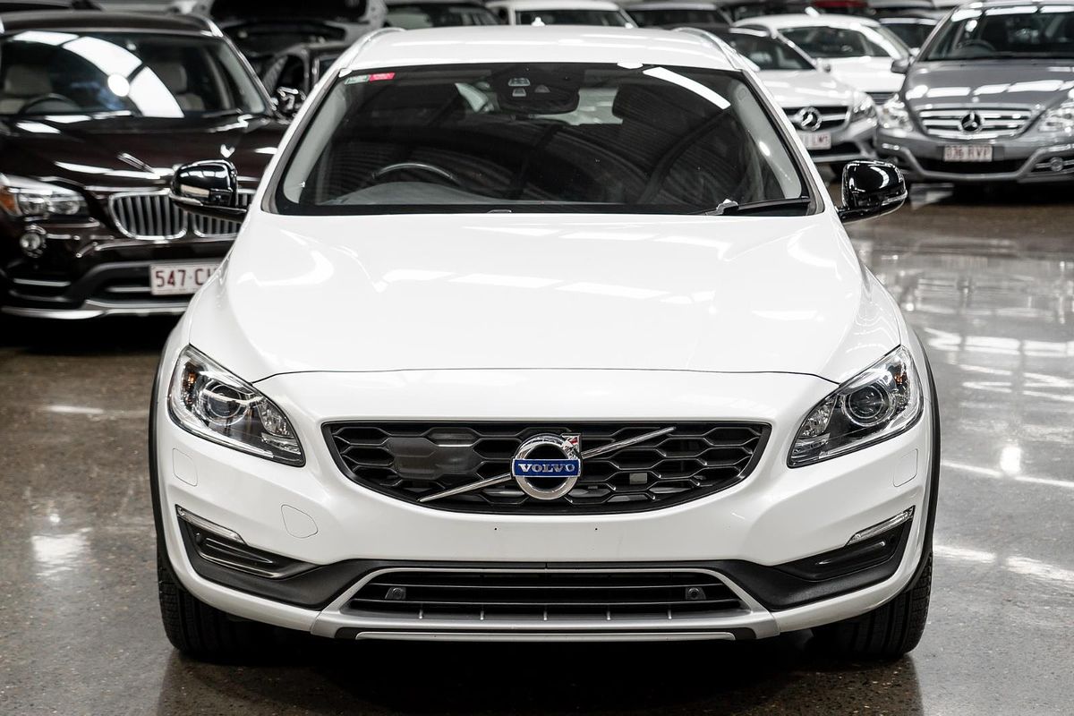 2017 Volvo V60 Cross Country D4