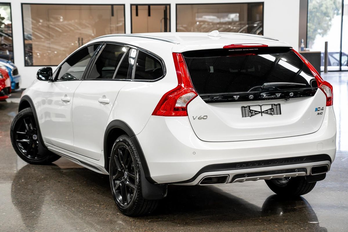 2017 Volvo V60 Cross Country D4