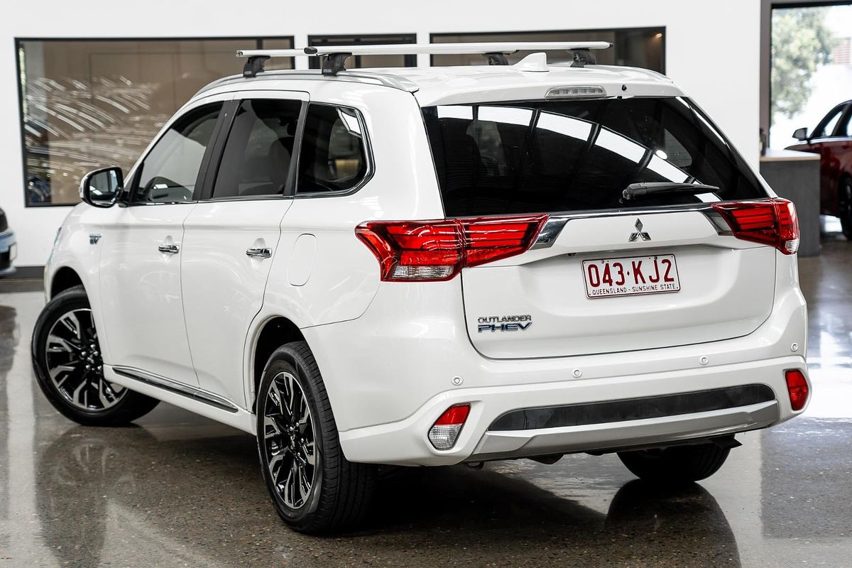 2017 Mitsubishi Outlander PHEV LS ZK
