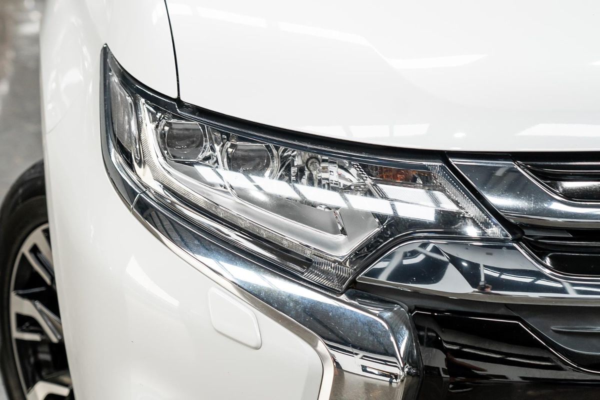 2018 Mitsubishi Outlander PHEV LS ZK