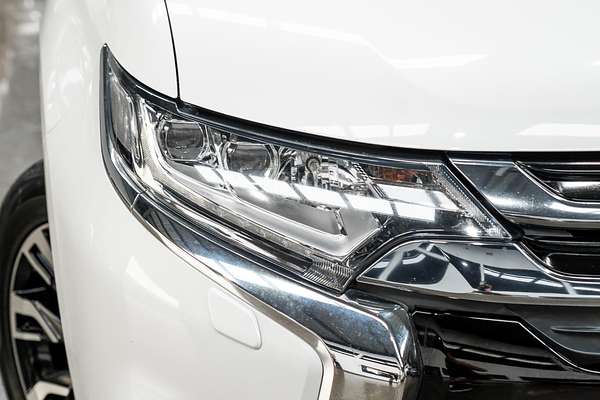 2017 Mitsubishi Outlander PHEV LS ZK