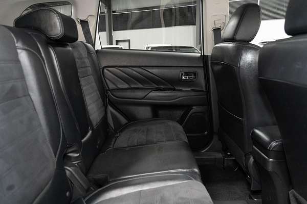 2018 Mitsubishi Outlander PHEV LS ZK