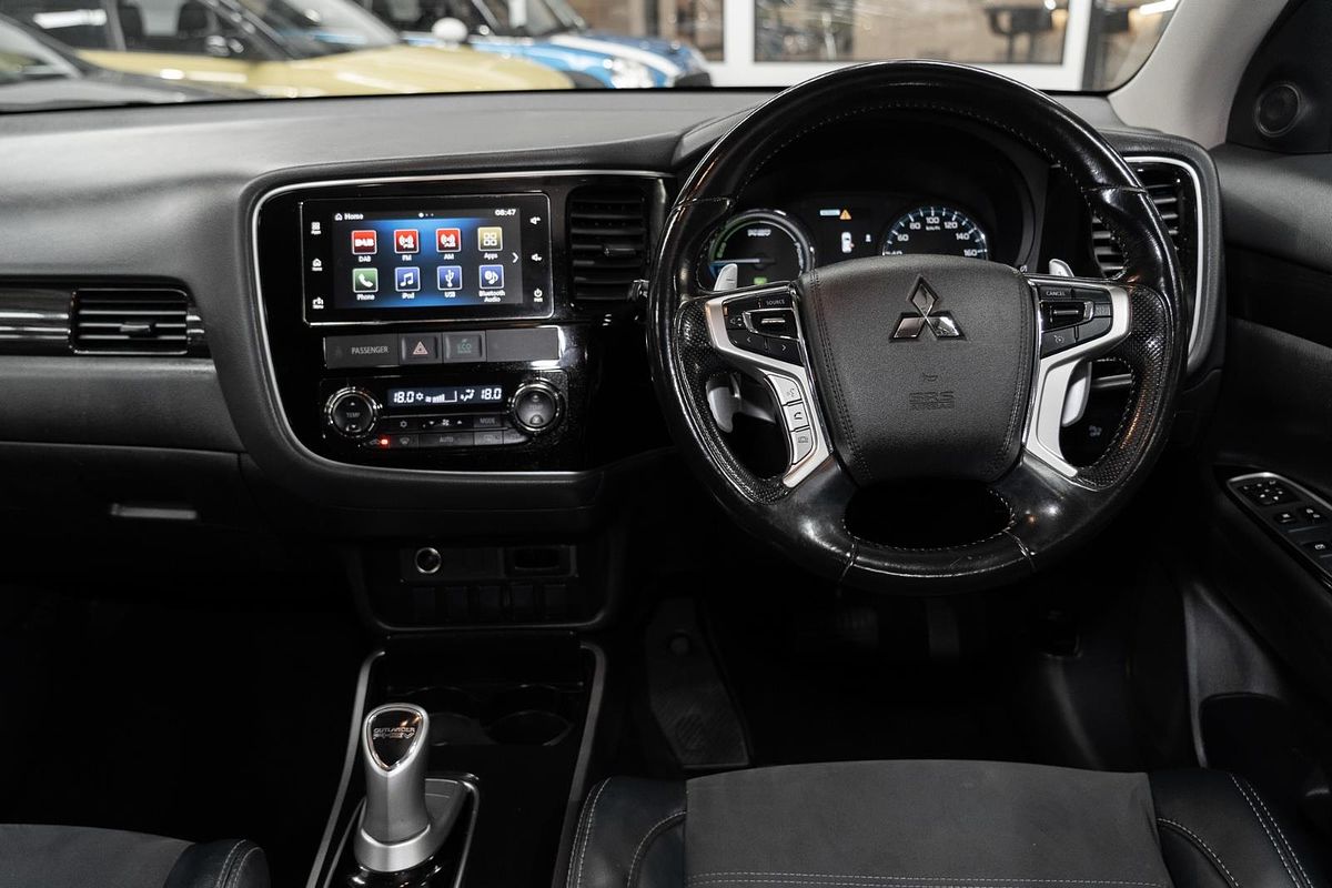2018 Mitsubishi Outlander PHEV LS ZK