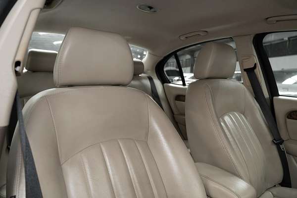 2007 Jaguar X-Type LE X400