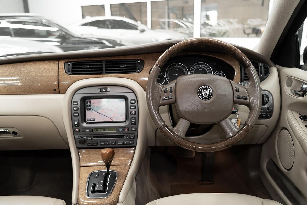 2008 Jaguar X-Type LE X400