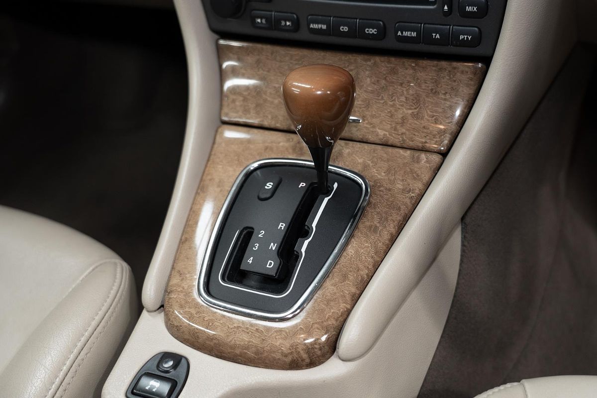 2008 Jaguar X-Type LE X400