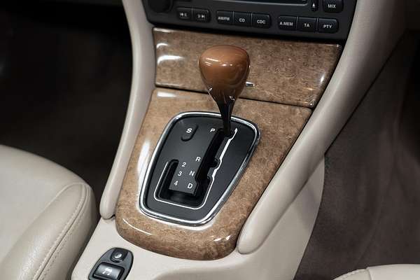 2008 Jaguar X-Type LE X400