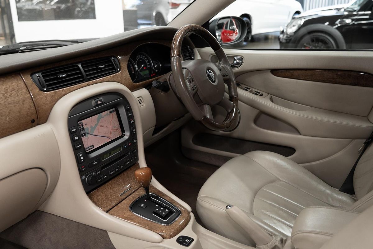 2008 Jaguar X-Type LE X400