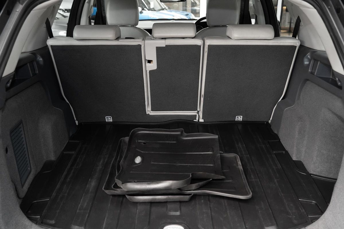 2015 Land Rover Discovery Sport SD4 SE L550