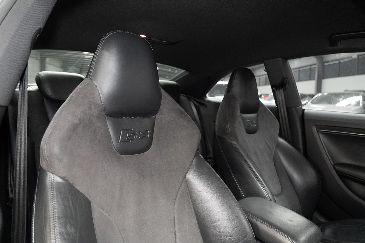 2009 Audi S5 8T