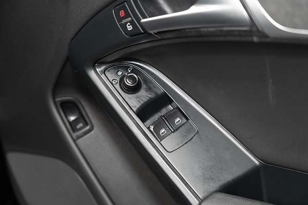 2009 Audi S5 8T