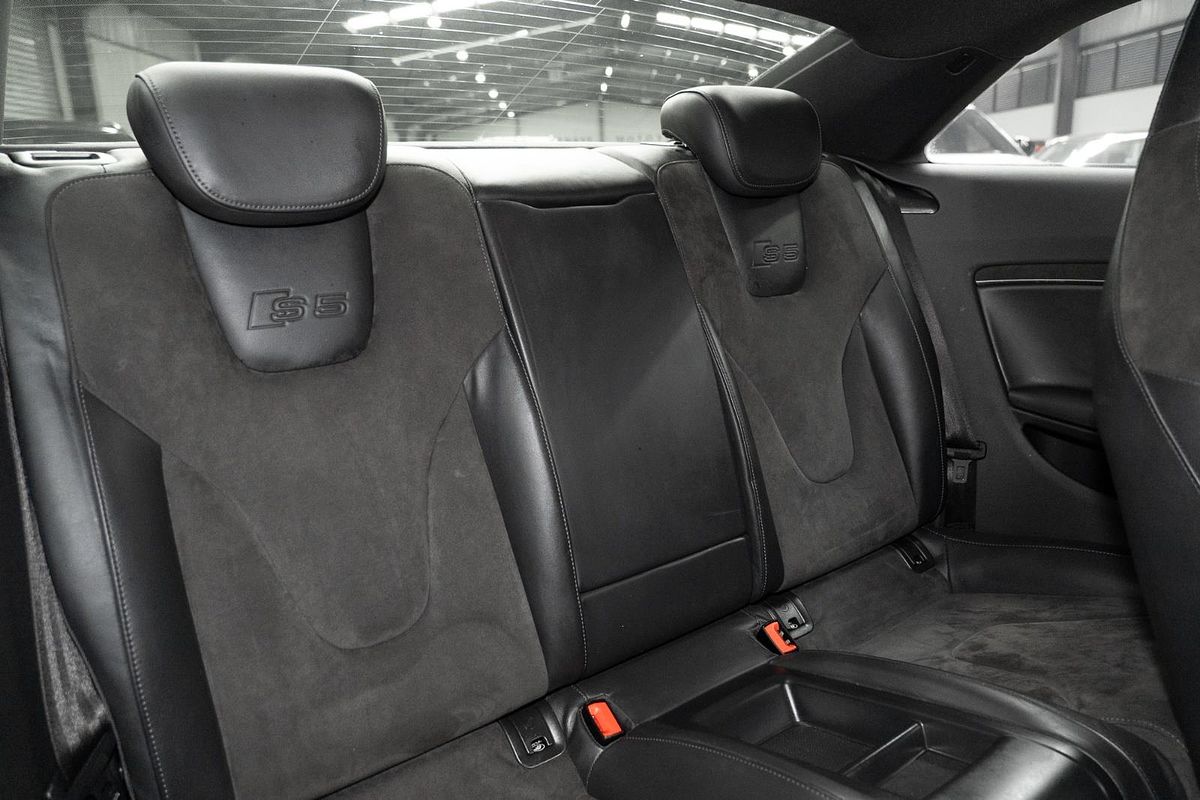 2009 Audi S5 8T