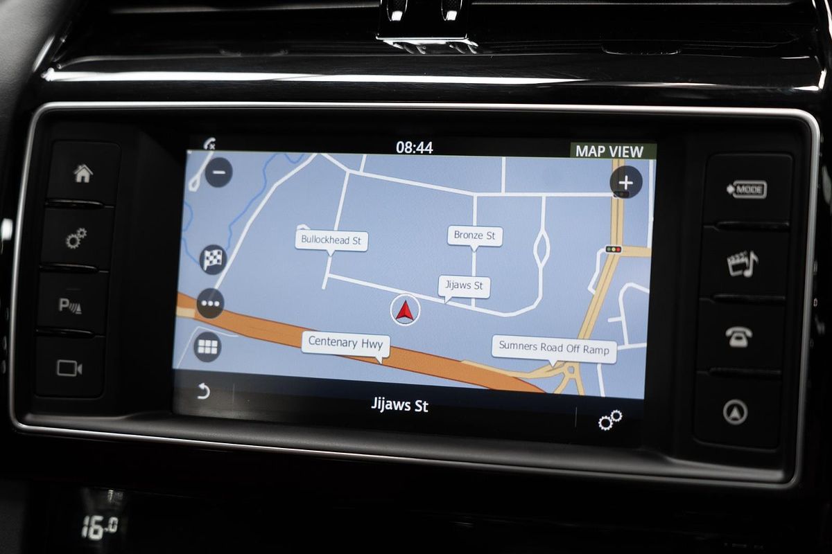 2016 Jaguar F-PACE 30d R-Sport X761