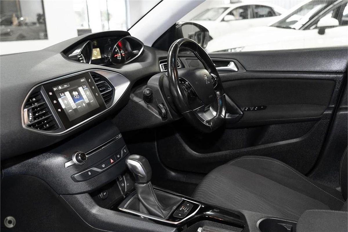 2016 Peugeot 308 Active T9