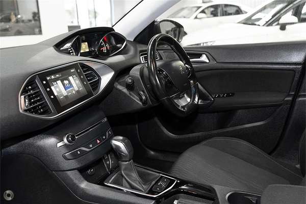 2016 Peugeot 308 Active T9