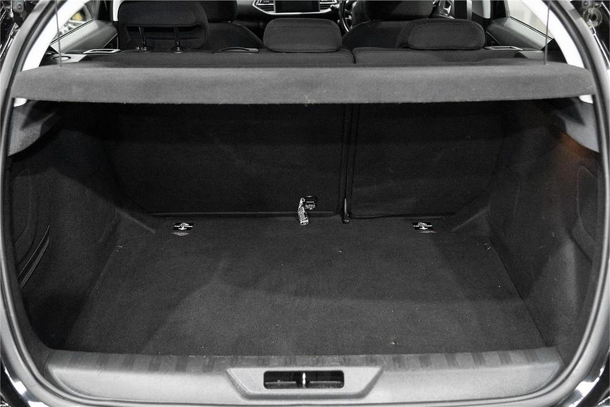 2016 Peugeot 308 Active T9