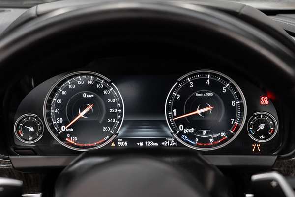 2015 BMW 6 Series 650i F12 LCI