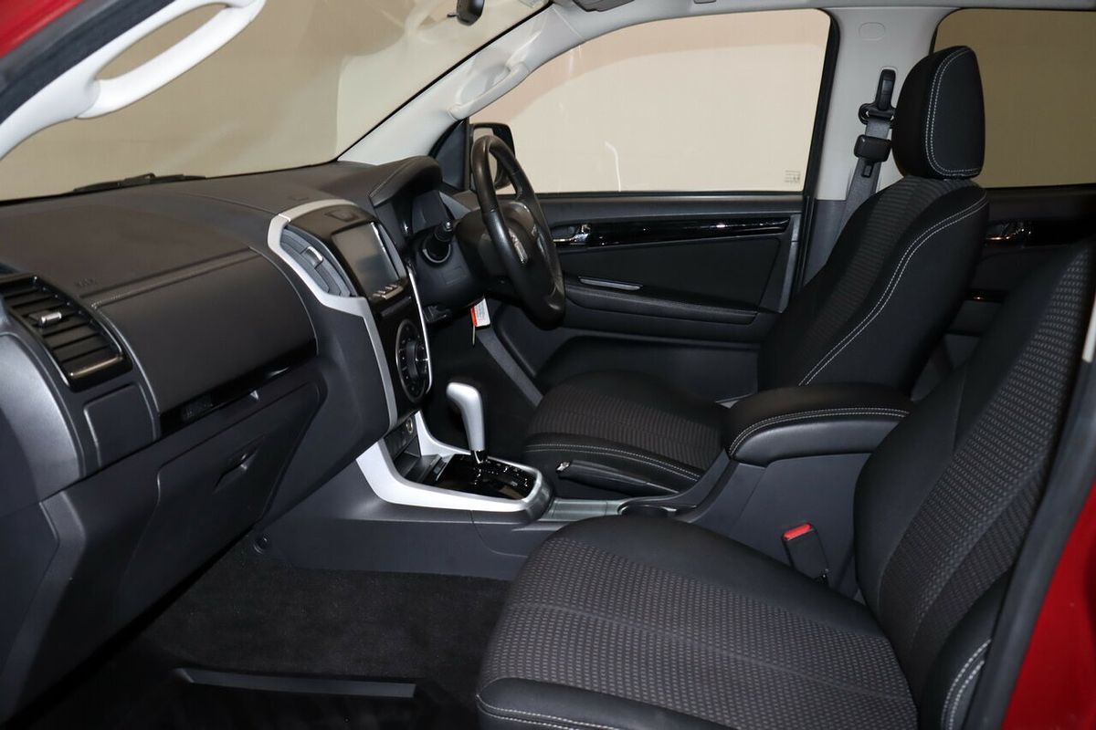2021 Isuzu MU-X LS-U