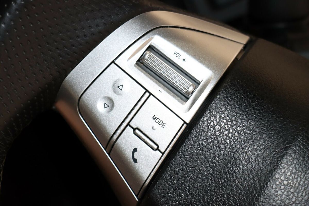 2021 Isuzu MU-X LS-U