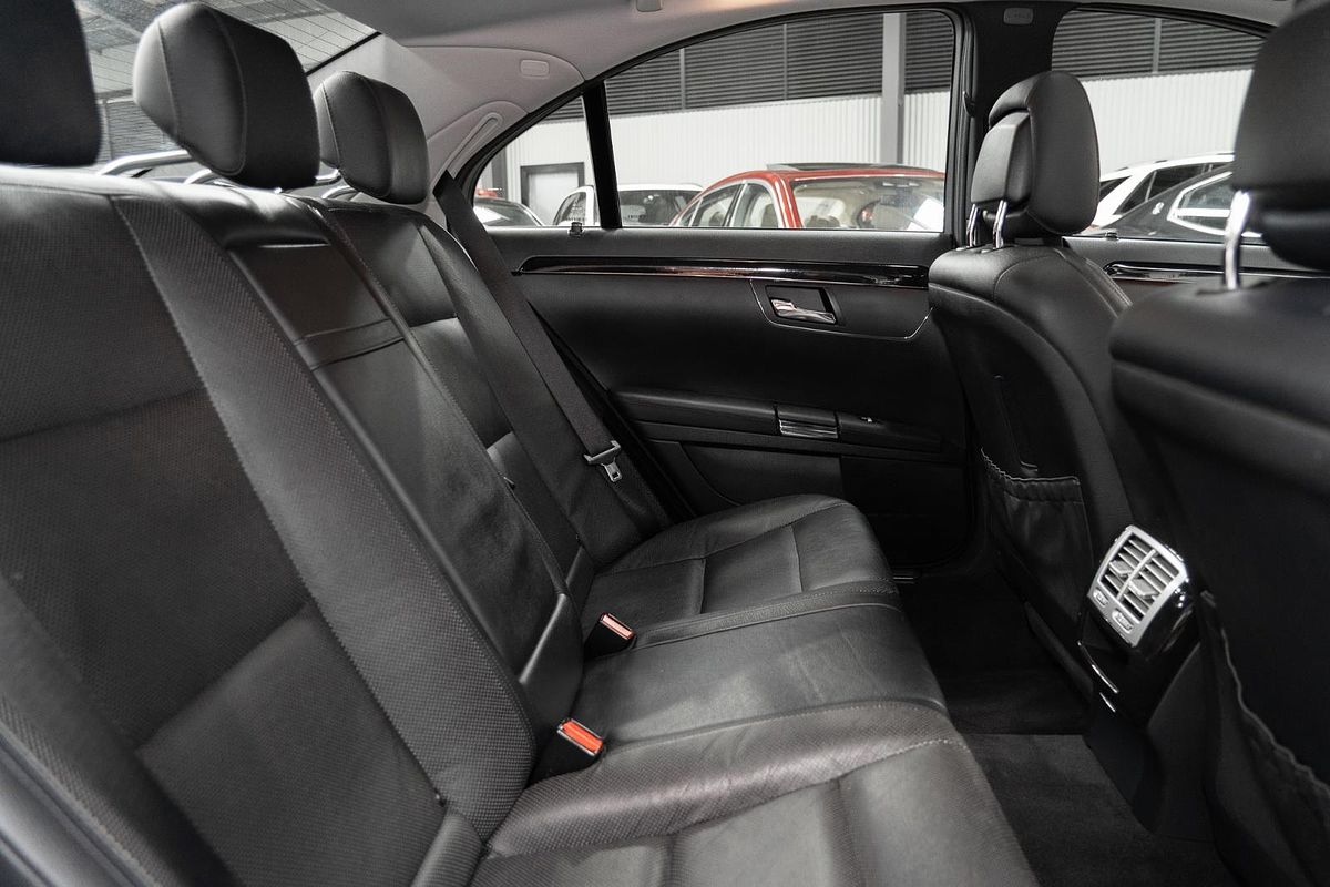 2013 Mercedes-Benz S-Class S350 BlueEFFICIENCY W221