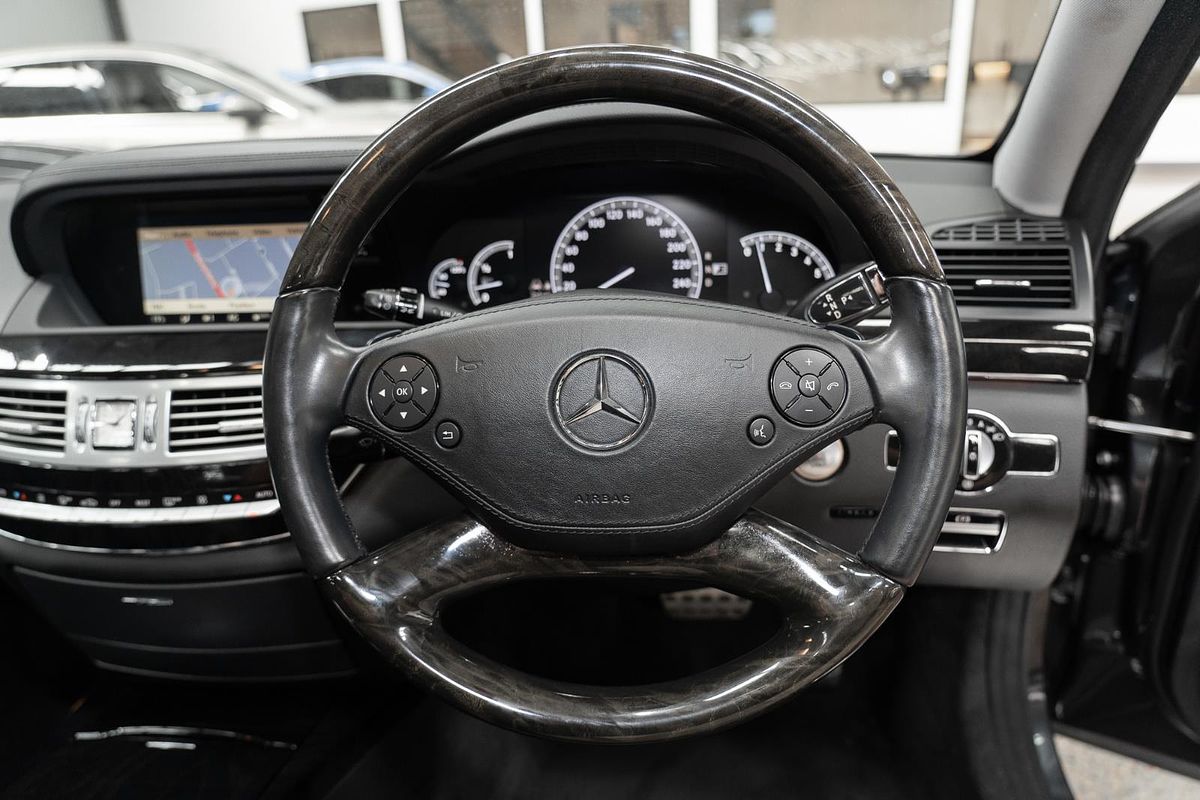 2013 Mercedes-Benz S-Class S350 BlueEFFICIENCY W221