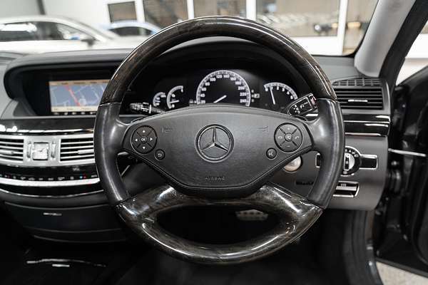 2013 Mercedes-Benz S-Class S350 BlueEFFICIENCY W221