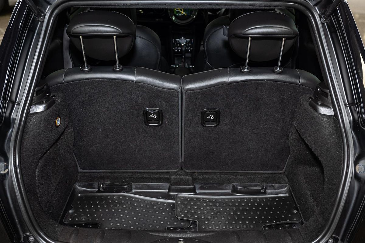 2013 MINI Hatch John Cooper Works R56 LCI