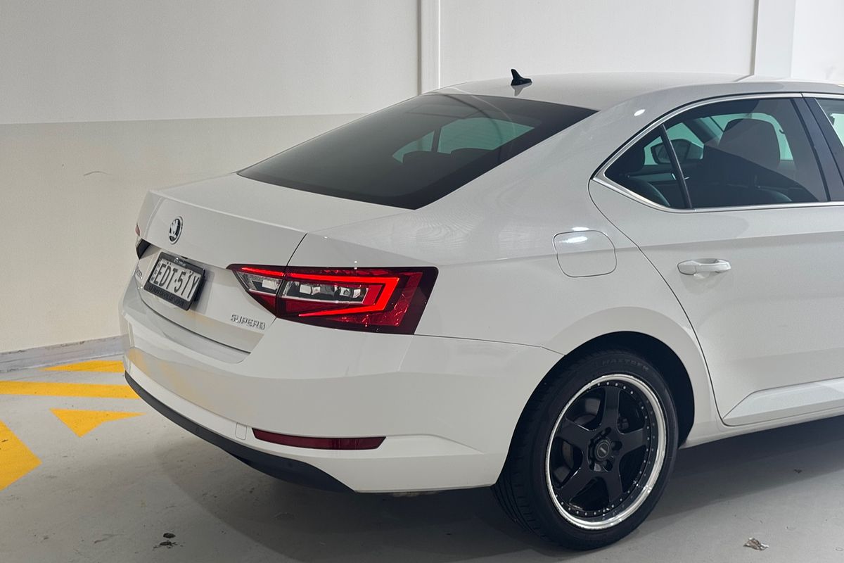 2019 SKODA Superb 162TSI NP
