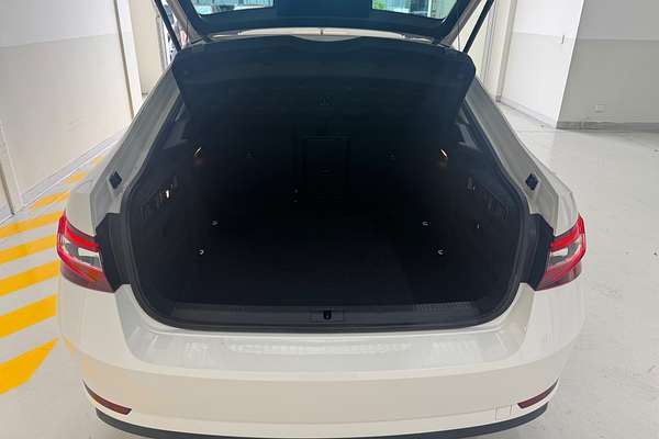 2019 SKODA Superb 162TSI NP