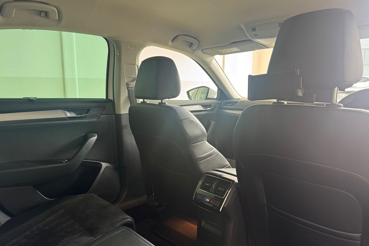 2019 SKODA Superb 162TSI NP