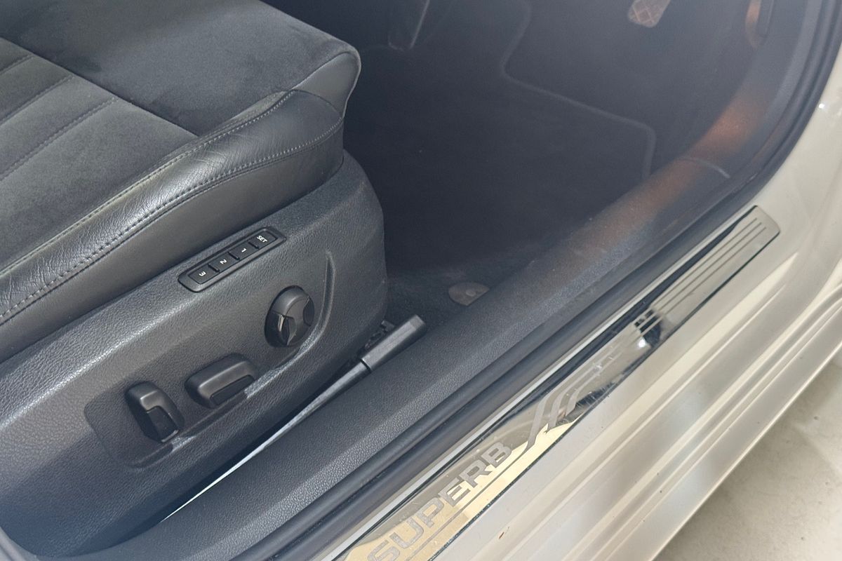 2019 SKODA Superb 162TSI NP