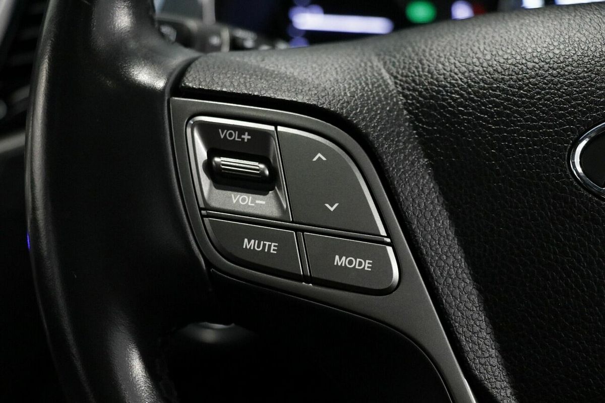 2017 Hyundai Santa Fe Highlander DM3 Series II