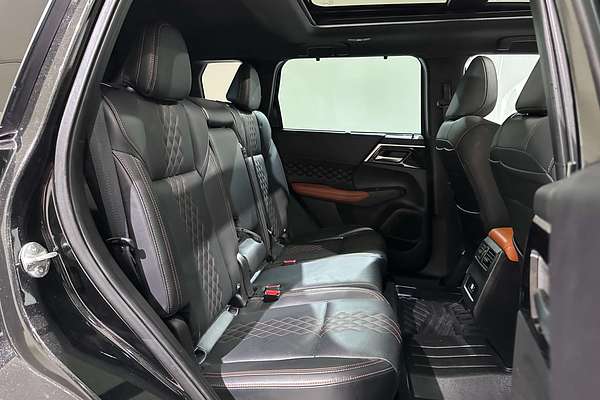 2022 Mitsubishi Outlander Exceed Tourer ZM