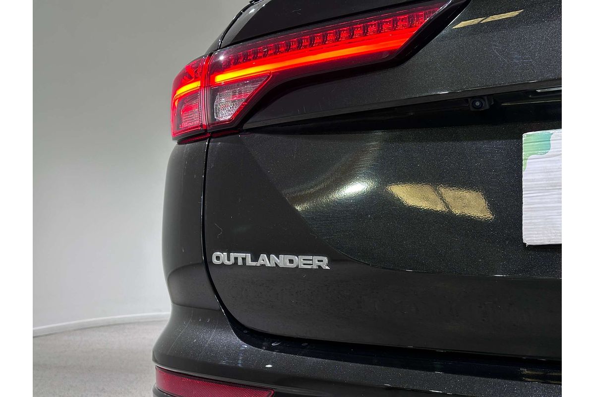2022 Mitsubishi Outlander Exceed Tourer ZM