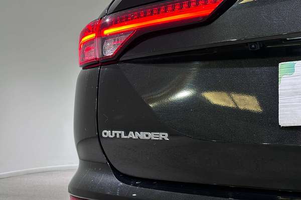 2022 Mitsubishi Outlander Exceed Tourer ZM