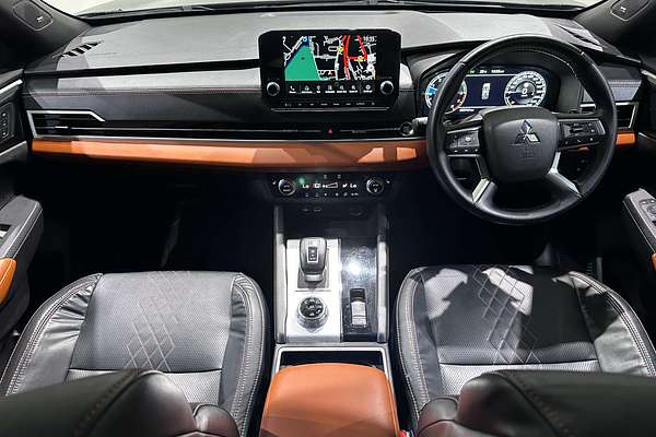 2022 Mitsubishi Outlander Exceed Tourer ZM