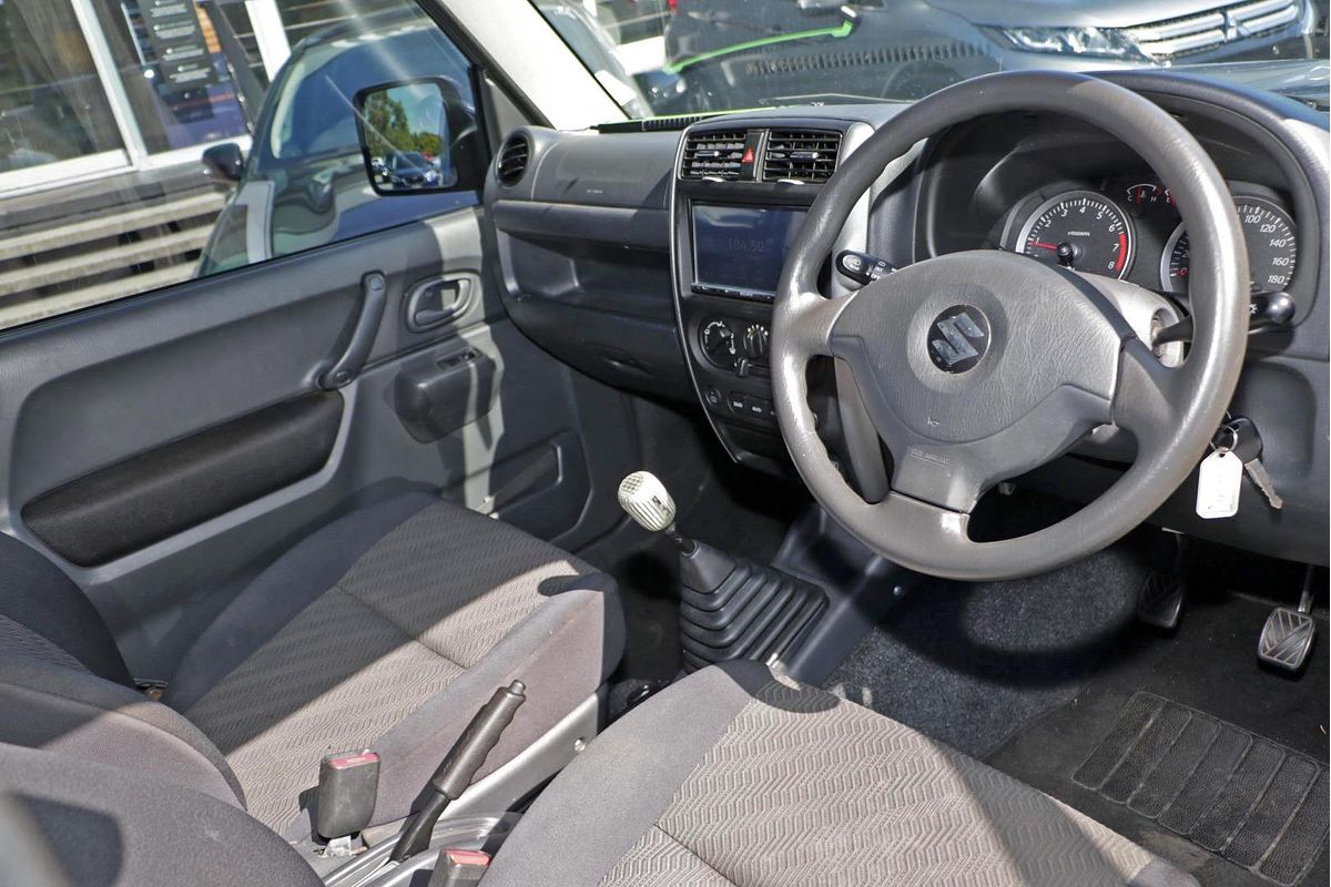 2012 Suzuki Jimny Sierra SN413 T6