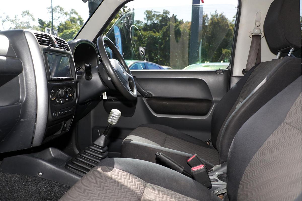 2012 Suzuki Jimny Sierra SN413 T6