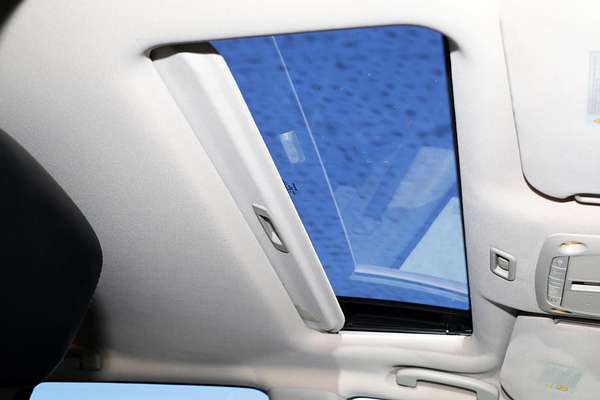 2015 Nissan Pathfinder ST-L R52
