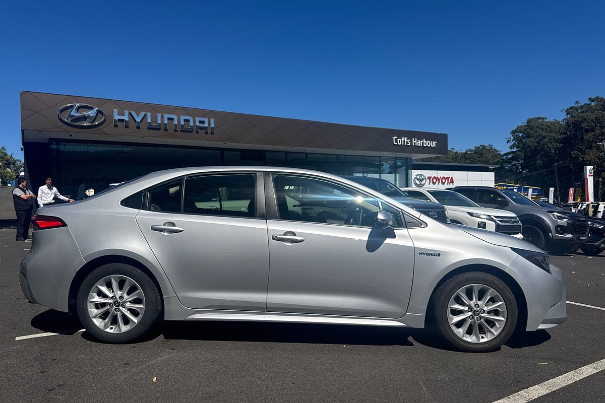 2022 Toyota Corolla Ascent Sport Hybrid ZWE211R