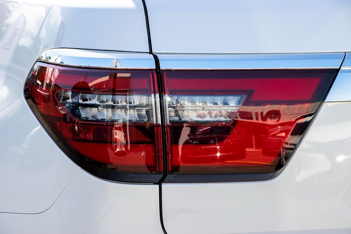 2024 Nissan Patrol Ti-L Y62