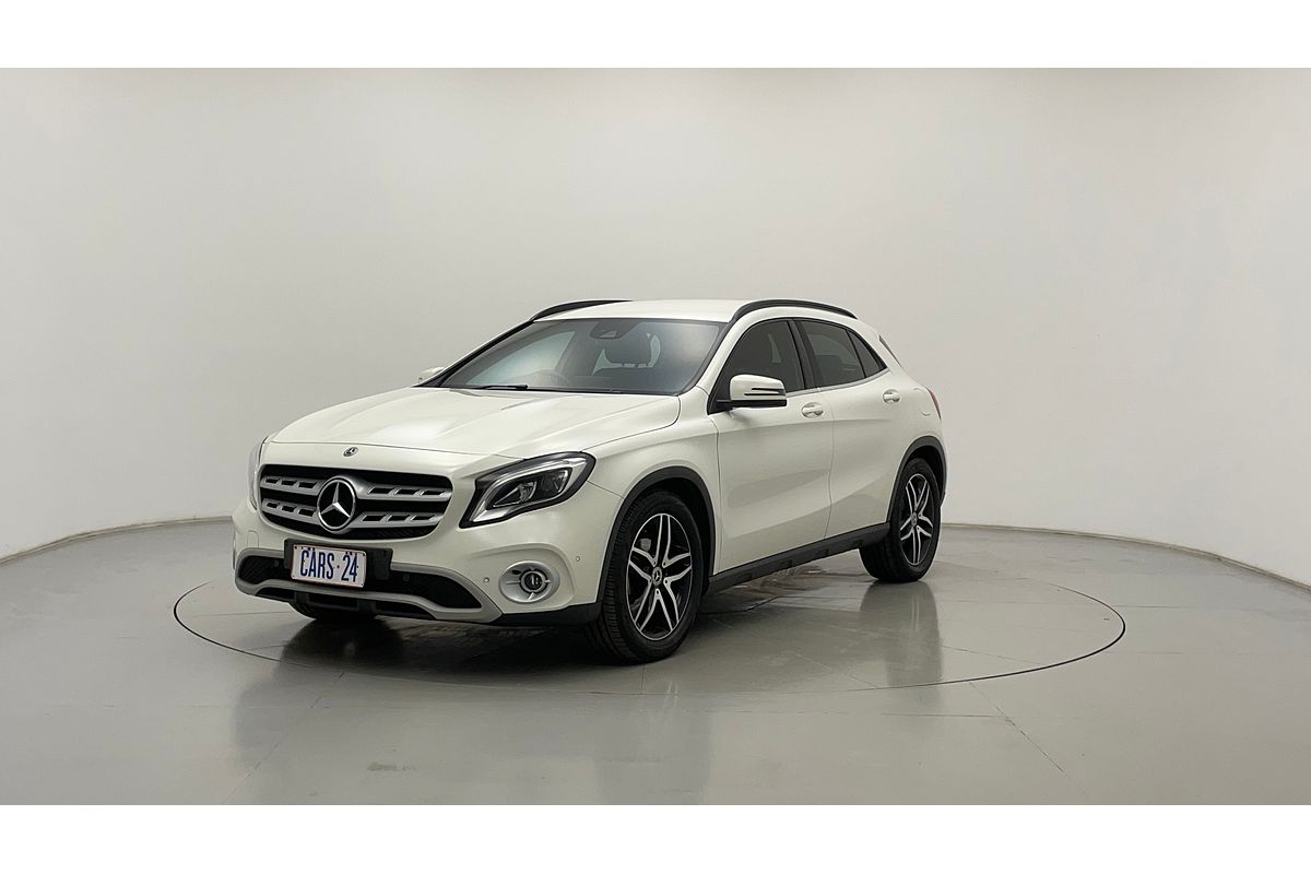 2017 Mercedes-Benz GLA-Class GLA180 X156