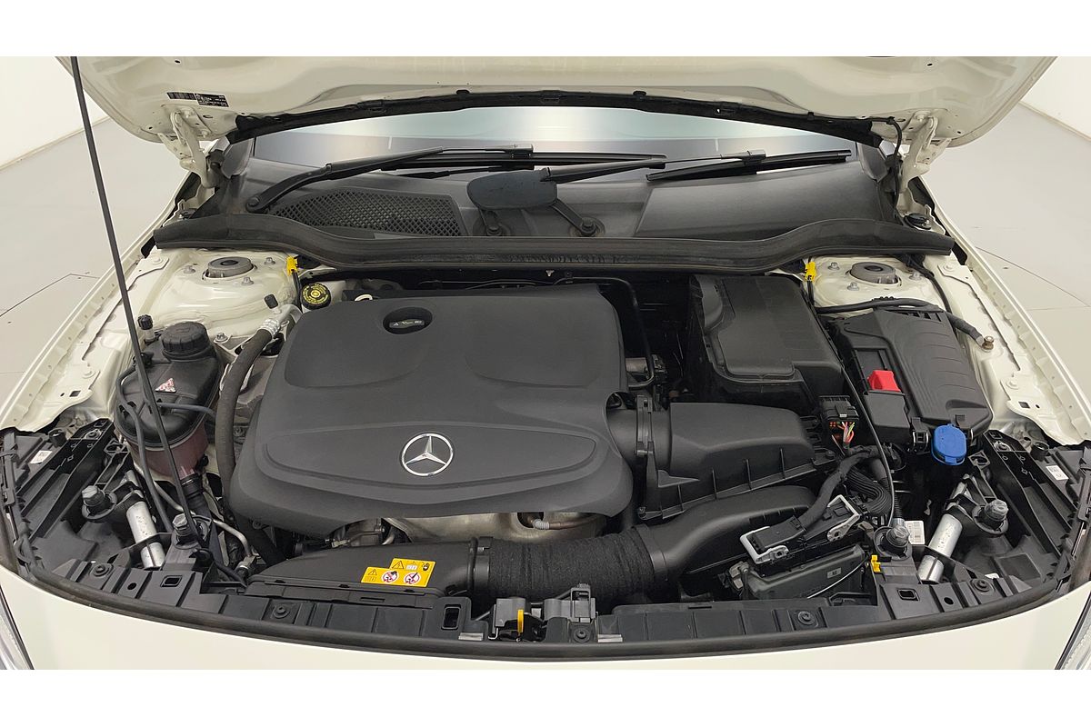 2017 Mercedes-Benz GLA-Class GLA180 X156