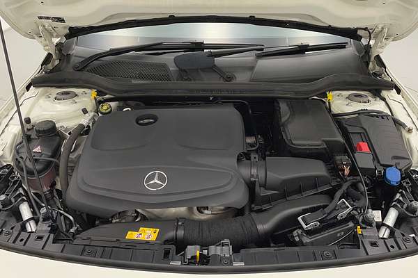 2017 Mercedes-Benz GLA-Class GLA180 X156