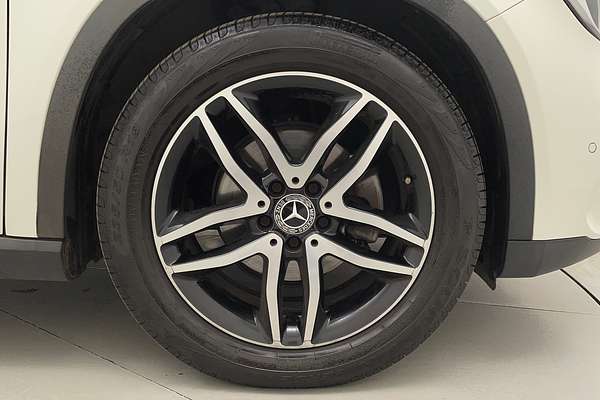 2017 Mercedes-Benz GLA-Class GLA180 X156